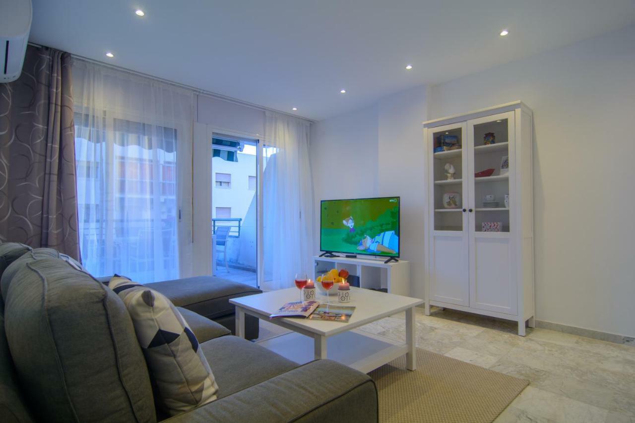 River Playa Beachfront Apartment, Large Terrace Fuengirola Exterior photo